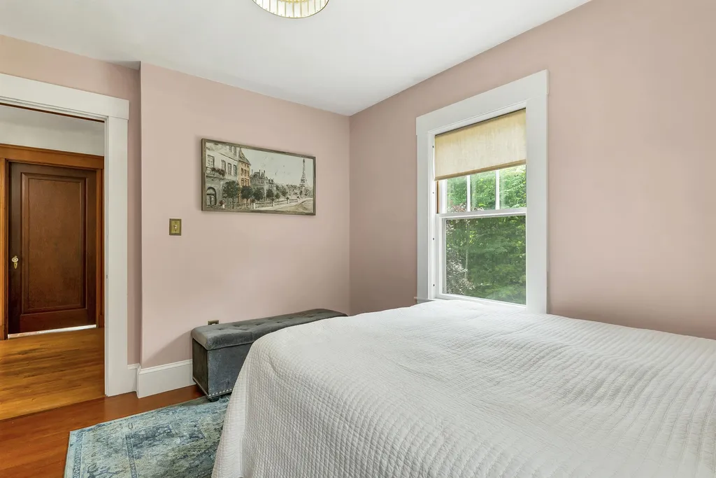23 West Main Street Newton NH 03859