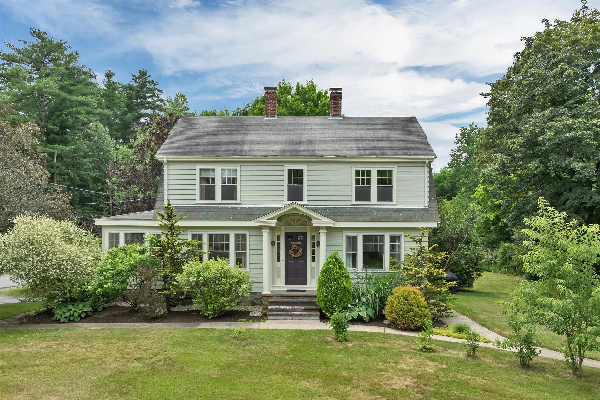 23 West Main Street Newton NH 03859
