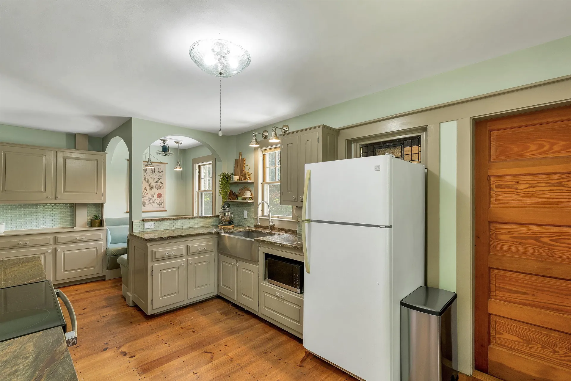 23 West Main Street Newton NH 03859