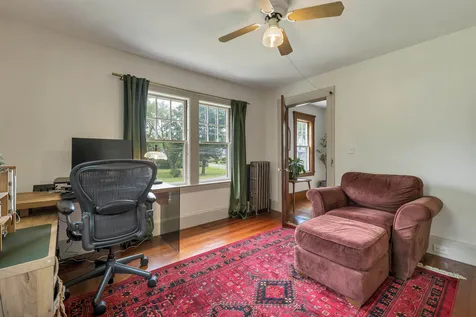 23 West Main Street Newton NH 03859