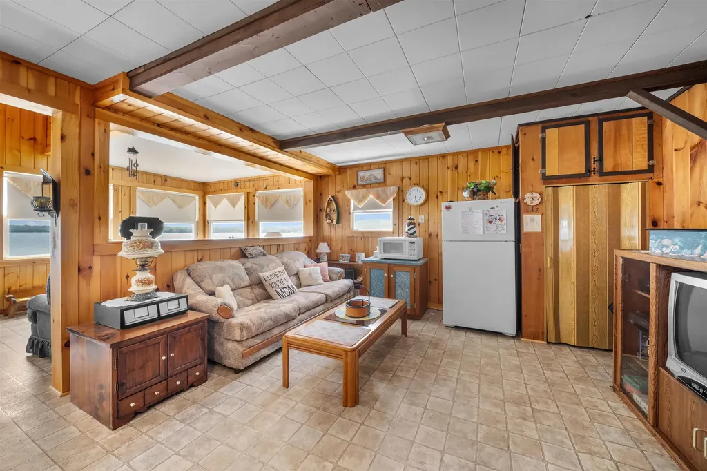 585 Wansor Road Wakefield NH 03830