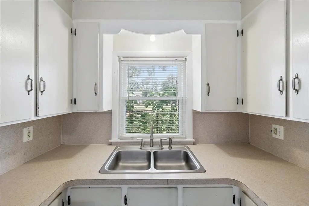 7-9 Harbor Court Nashua NH 03060