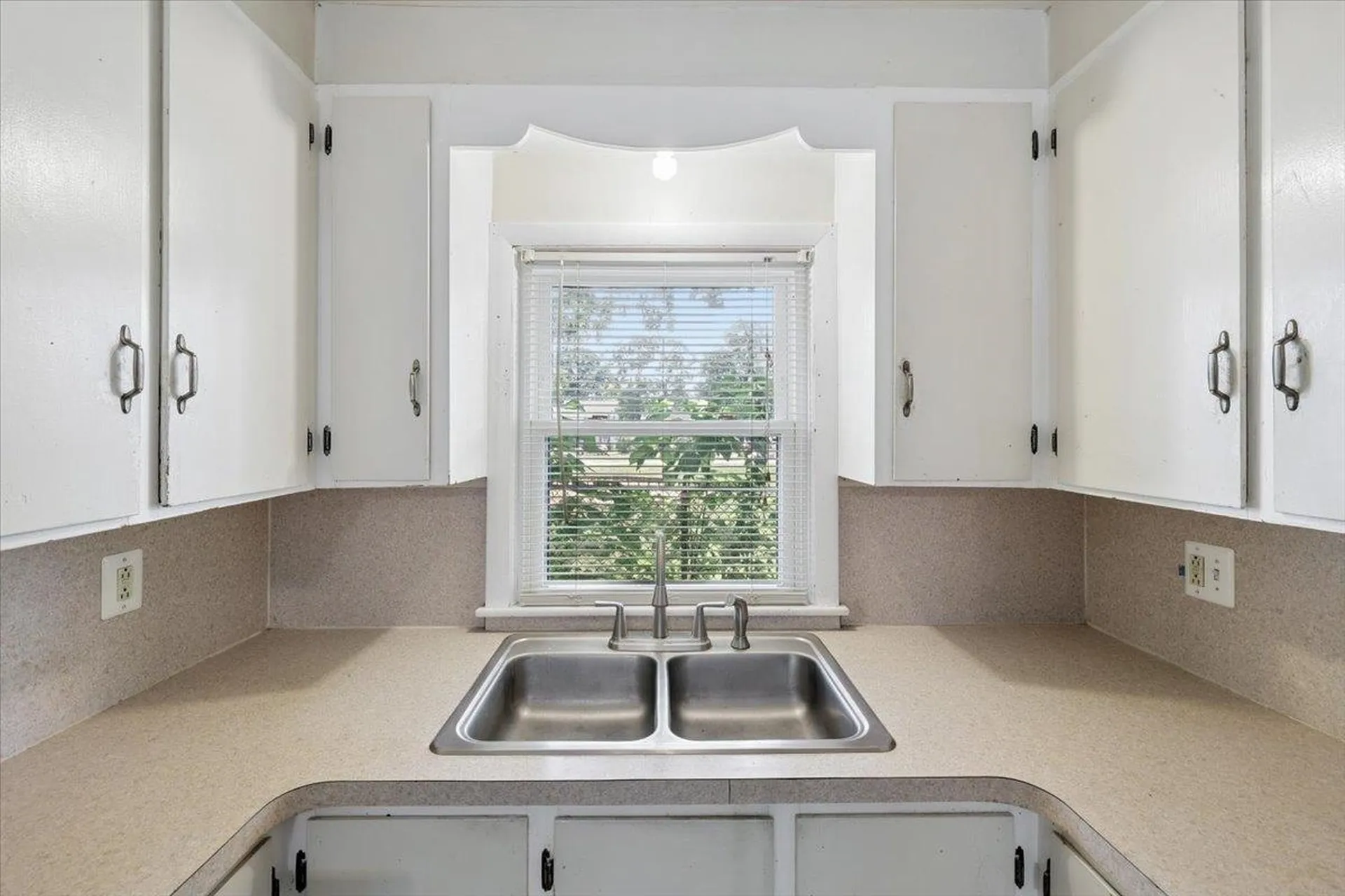 7-9 Harbor Court Nashua NH 03060