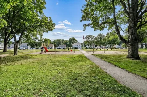7-9 Harbor Court Nashua NH 03060