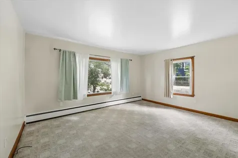 7-9 Harbor Court Nashua NH 03060
