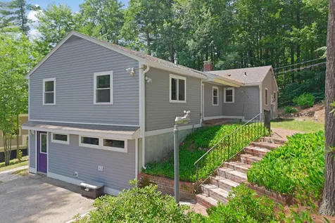 480 Woodlawn Ridge Road Pembroke NH 03275