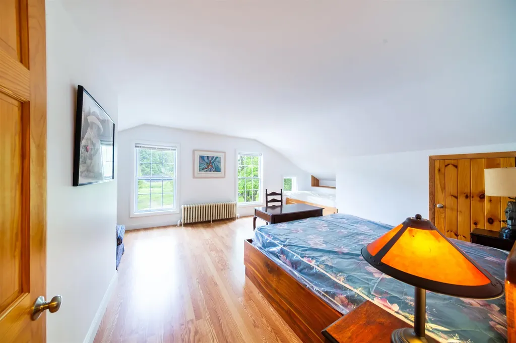 957 Pleasant Valley Road Benson VT 05743