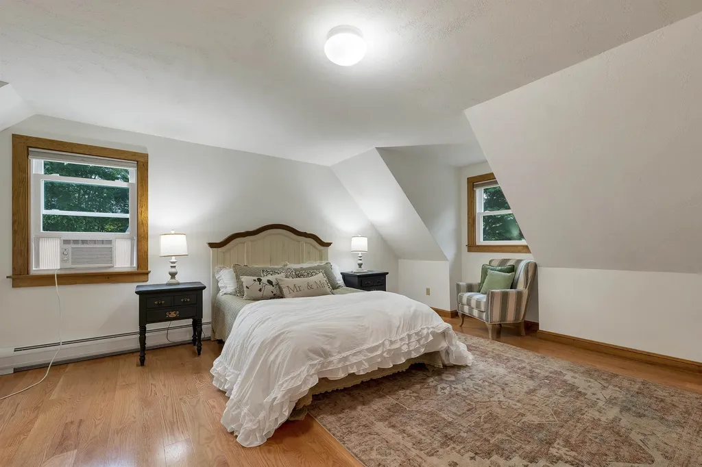 82 New Road Newmarket NH 03857