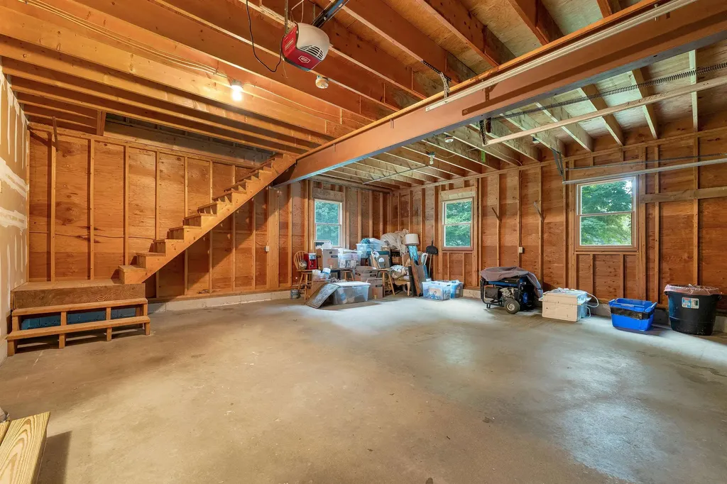 82 New Road Newmarket NH 03857