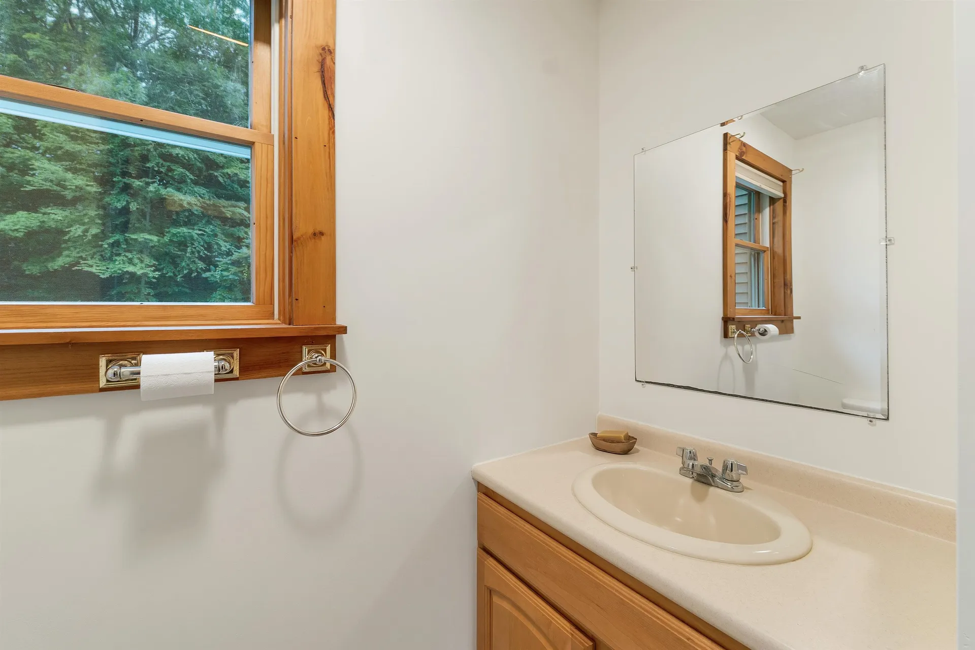 82 New Road Newmarket NH 03857