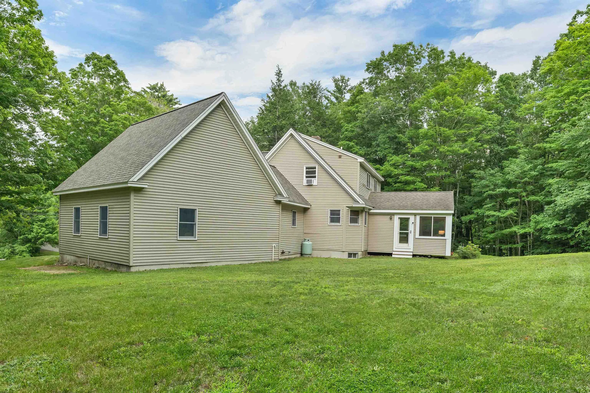 82 New Road Newmarket NH 03857