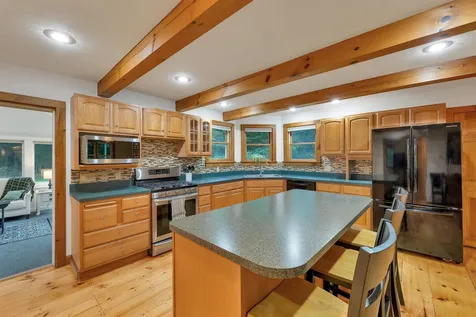 82 New Road Newmarket NH 03857