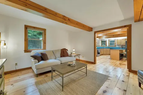 82 New Road Newmarket NH 03857