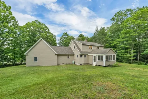 82 New Road Newmarket NH 03857