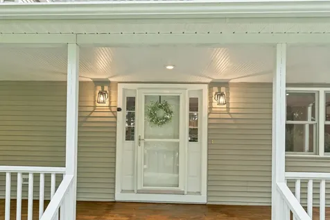 82 New Road Newmarket NH 03857