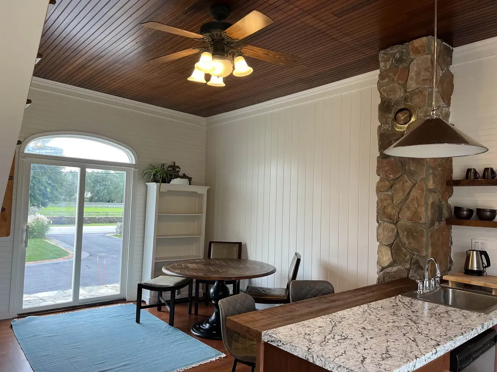 69 Atlantic Avenue North Hampton NH 03862