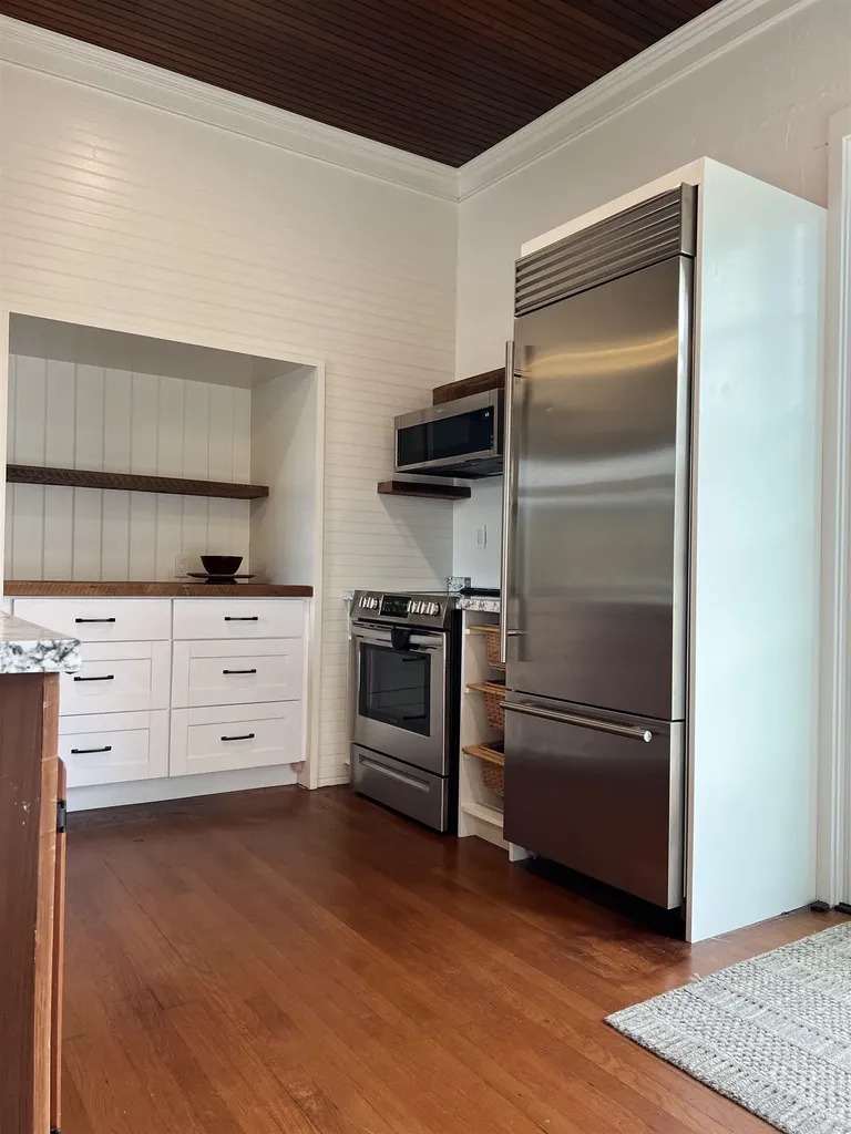 69 Atlantic Avenue North Hampton NH 03862