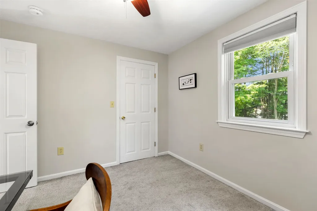 57 Middle Dunstable Road Nashua NH 03062