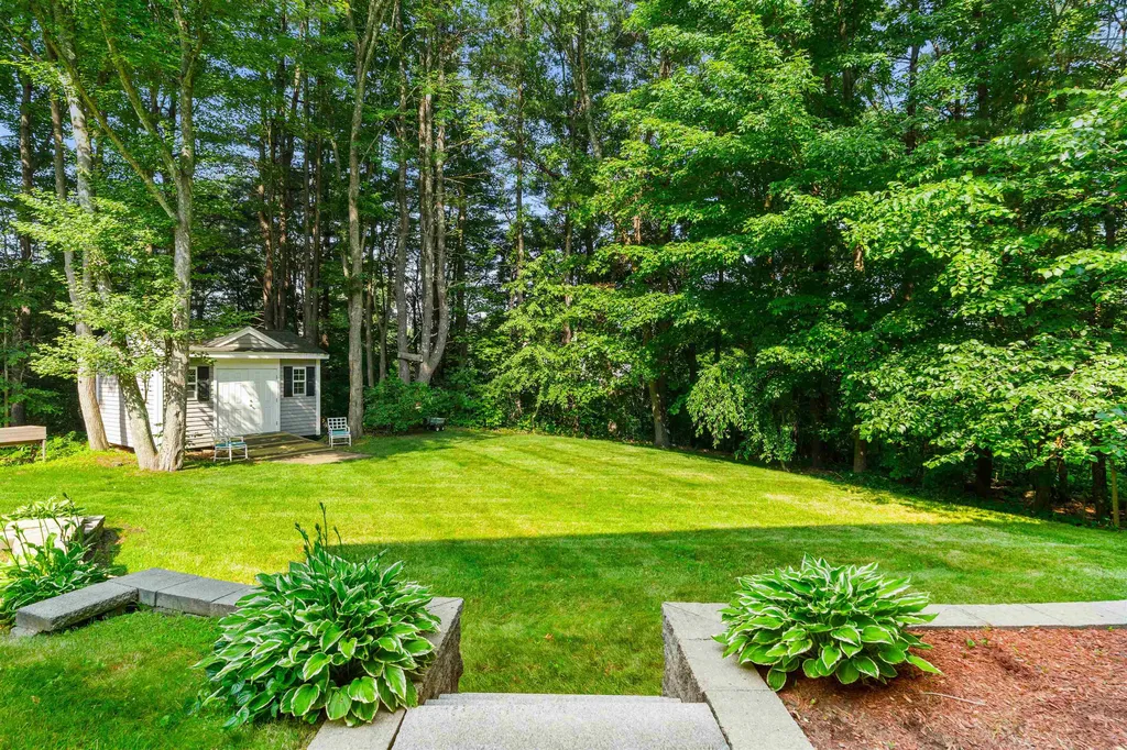 57 Middle Dunstable Road Nashua NH 03062