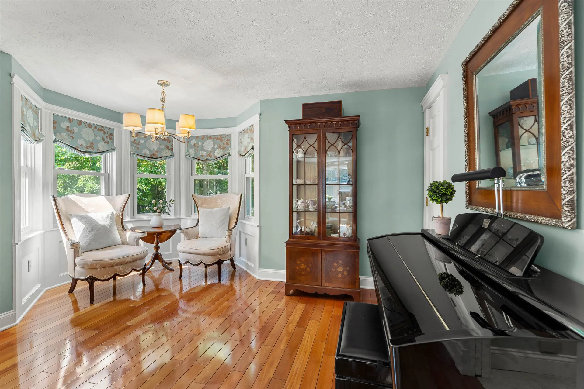 57 Middle Dunstable Road Nashua NH 03062