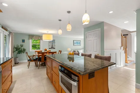 57 Middle Dunstable Road Nashua NH 03062