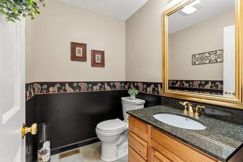 57 Middle Dunstable Road Nashua NH 03062
