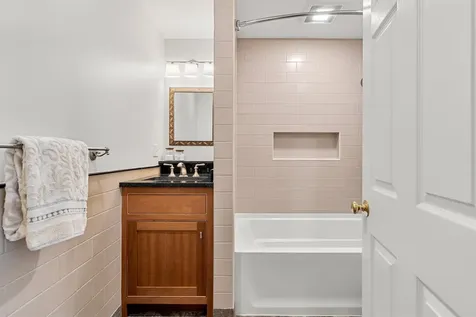 57 Middle Dunstable Road Nashua NH 03062