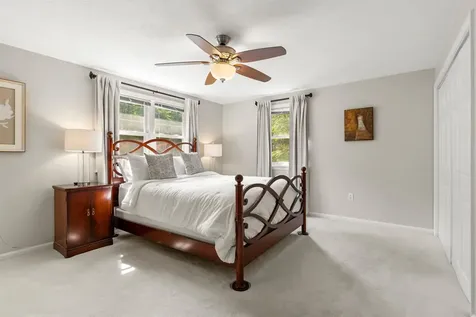 57 Middle Dunstable Road Nashua NH 03062