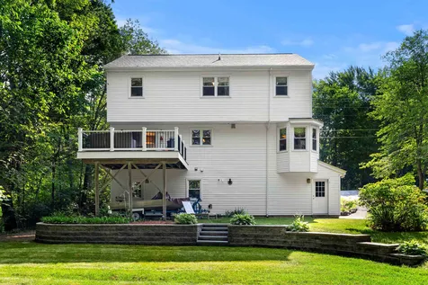 57 Middle Dunstable Road Nashua NH 03062