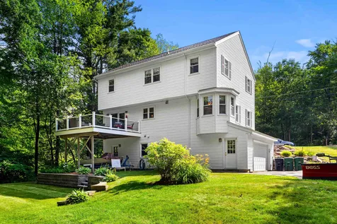 57 Middle Dunstable Road Nashua NH 03062
