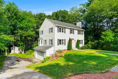 57 Middle Dunstable Road Nashua NH 03062