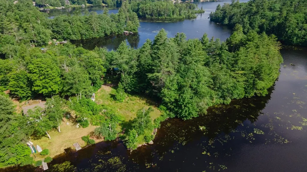 52 Penny Lane Stoddard NH 03464