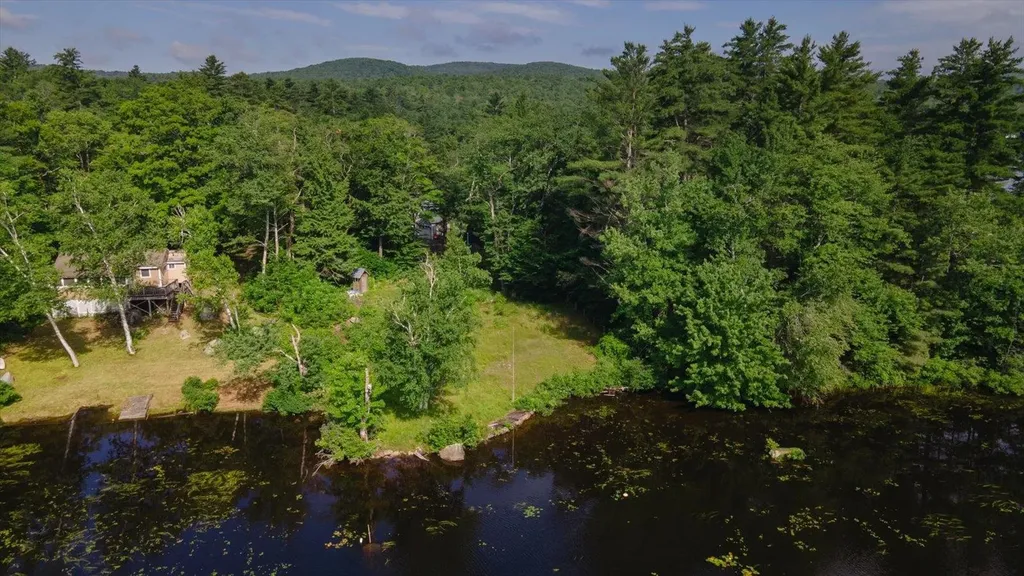 52 Penny Lane Stoddard NH 03464