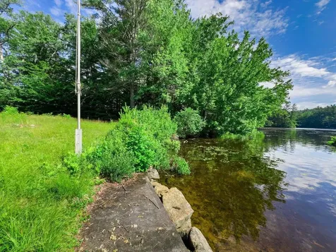 52 Penny Lane Stoddard NH 03464