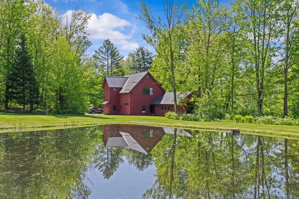 235 Lower Sanborn Road Stowe VT 05672