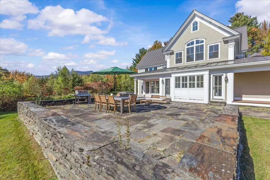 235 Lower Sanborn Road Stowe VT 05672