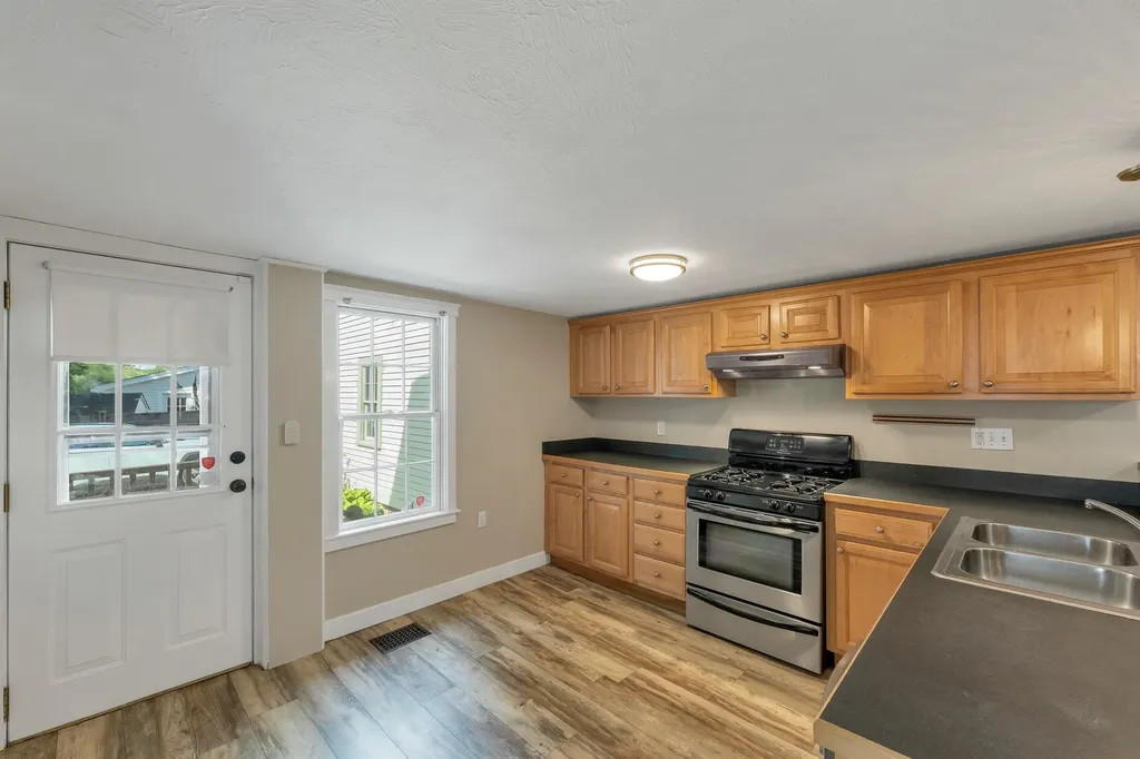 273 Maplewood Avenue Portsmouth NH 03801