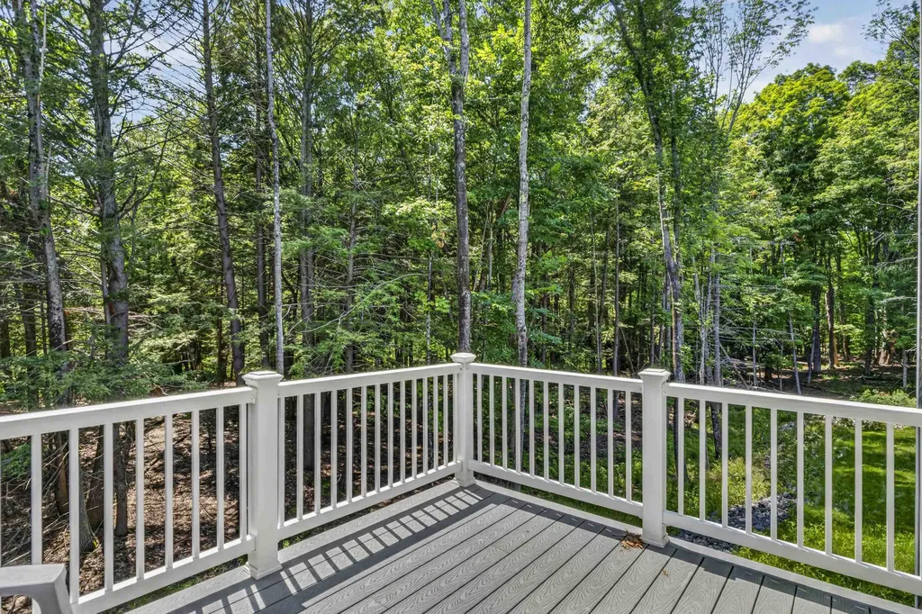 14 Porch Light Drive Dover NH 03820
