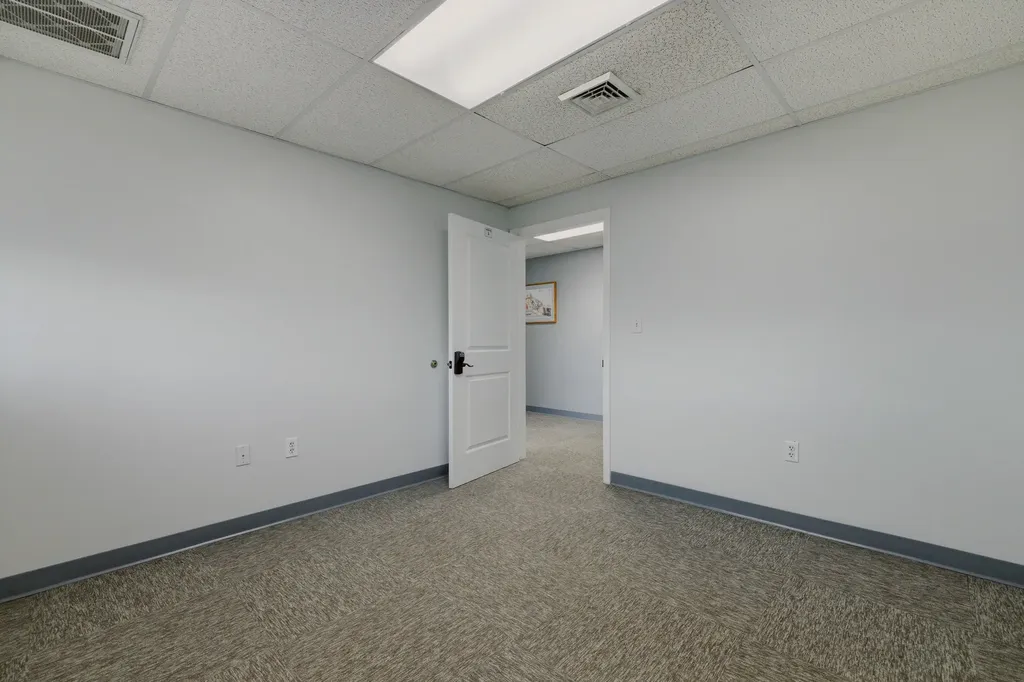 19 Bridge Street Kittery ME 03904