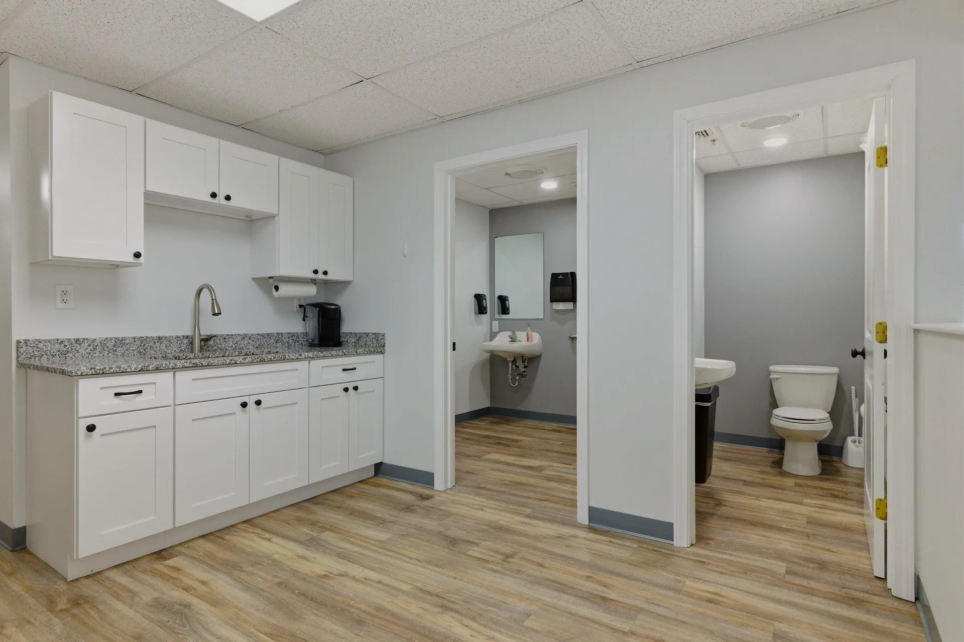 19 Bridge Street Kittery ME 03904
