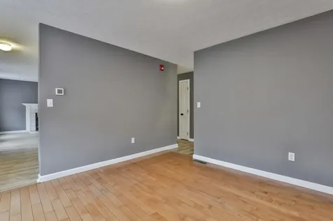 54 Vandora Drive Manchester NH 03103