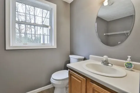 54 Vandora Drive Manchester NH 03103