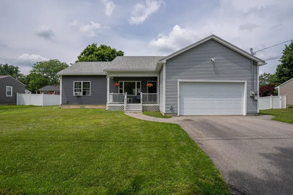 5 Nola Avenue Rochester NH 03867