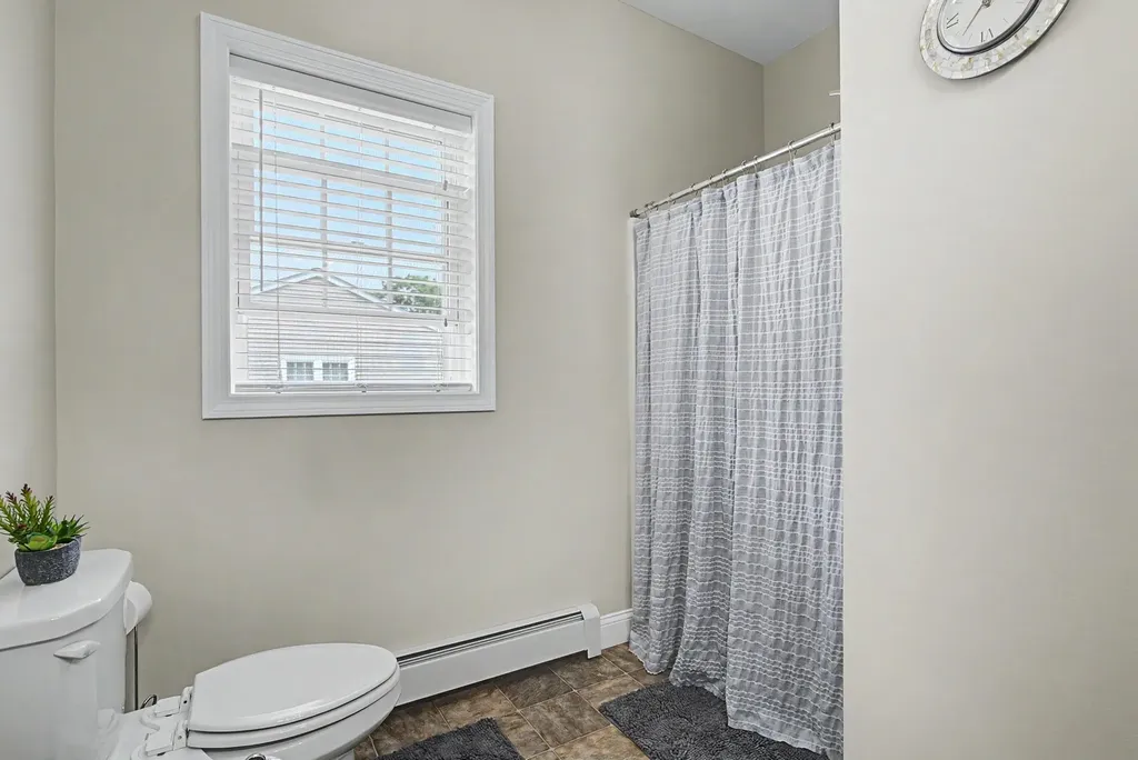 5 Nola Avenue Rochester NH 03867