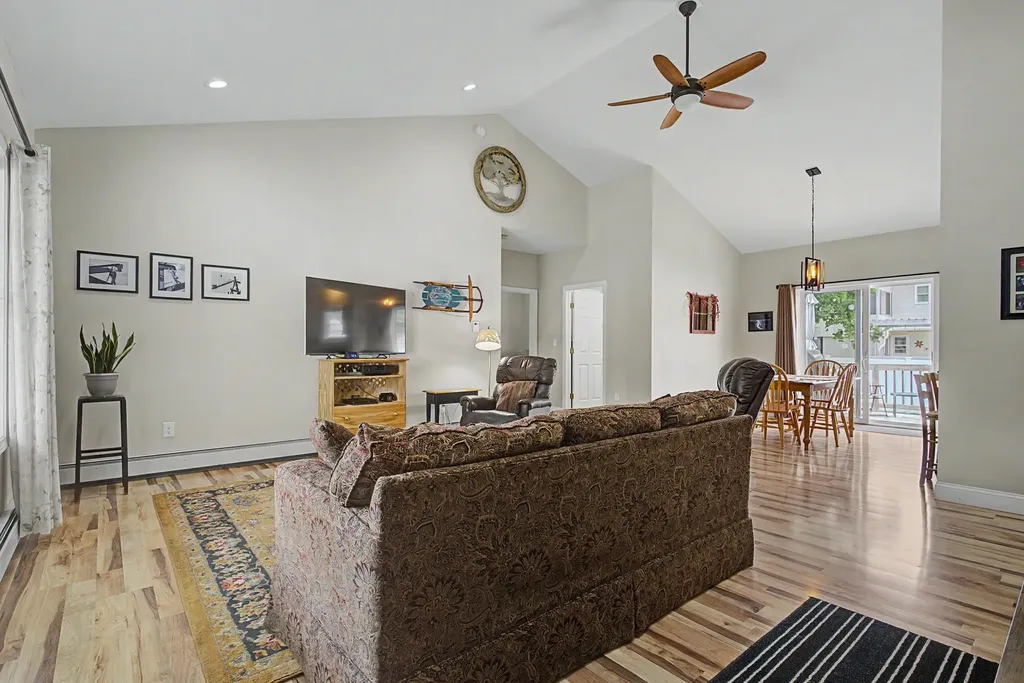 5 Nola Avenue Rochester NH 03867
