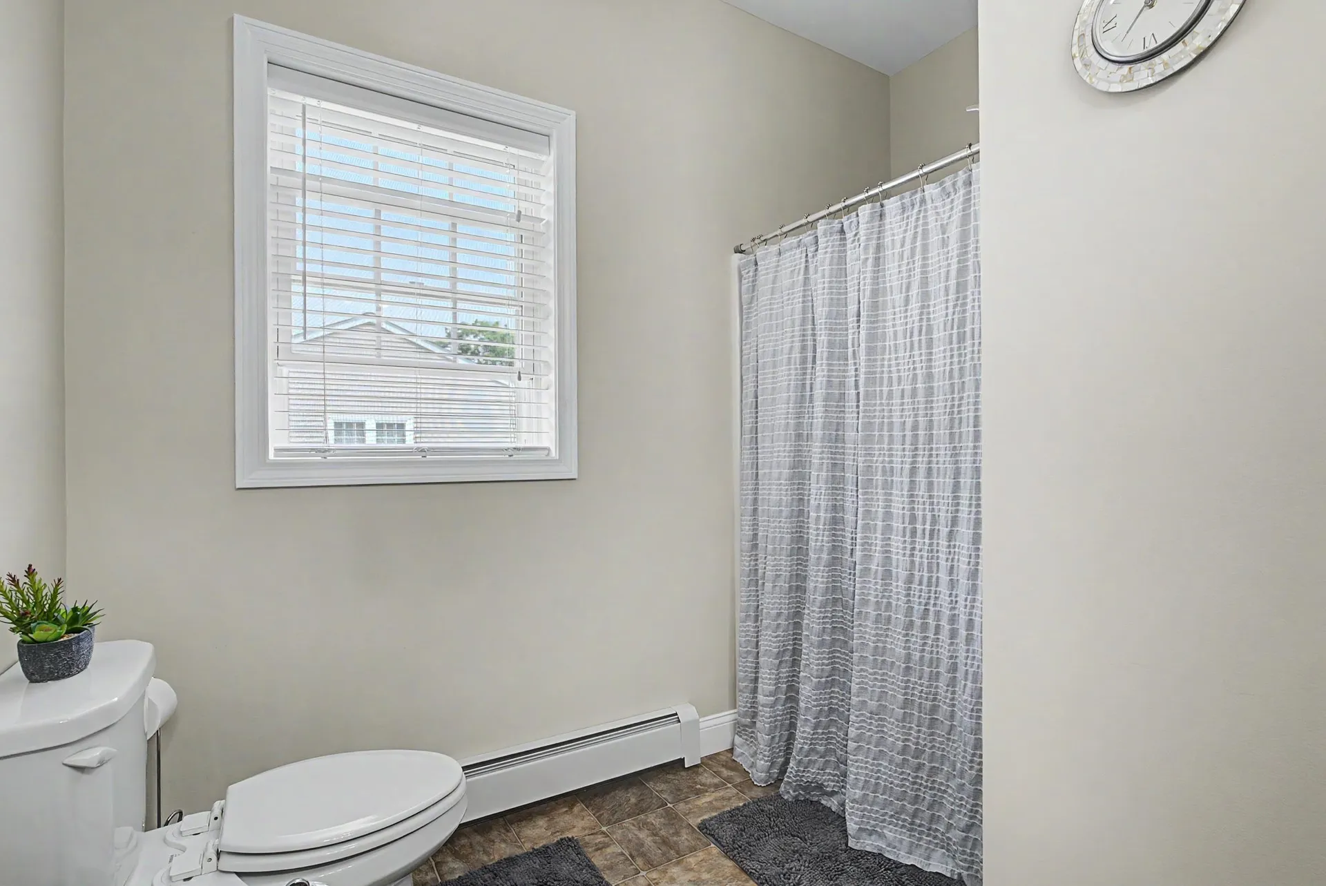 5 Nola Avenue Rochester NH 03867