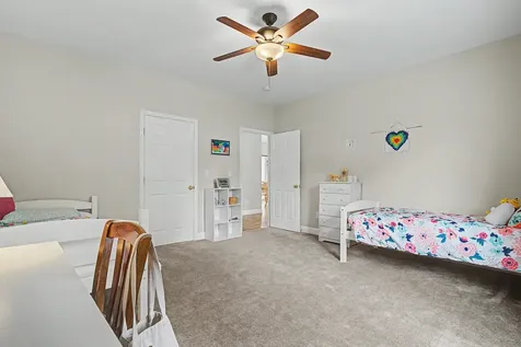 5 Nola Avenue Rochester NH 03867