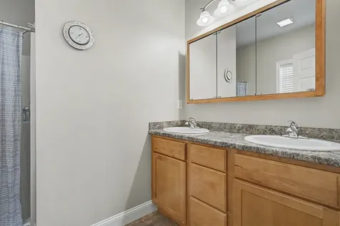 5 Nola Avenue Rochester NH 03867