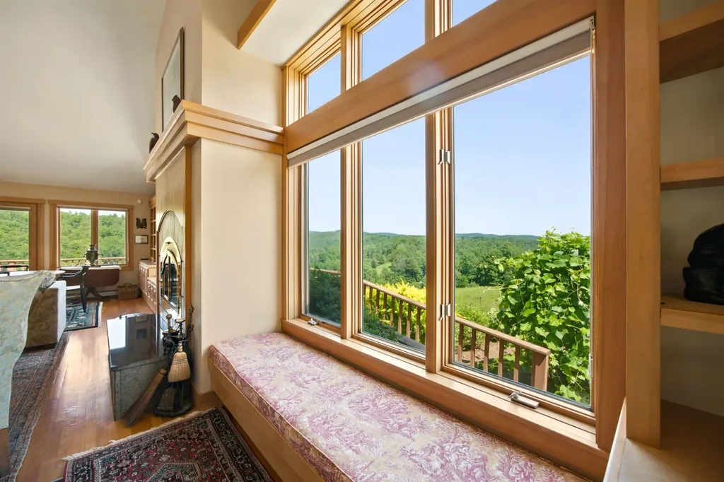 55 County Road Hartland VT 05089