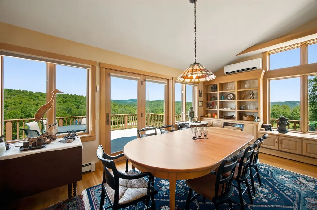 55 County Road Hartland VT 05089